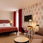 Le 46 Hotell 3*