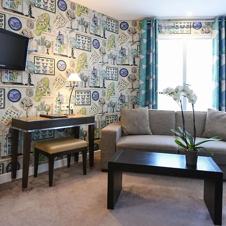 Le 46 Hotel