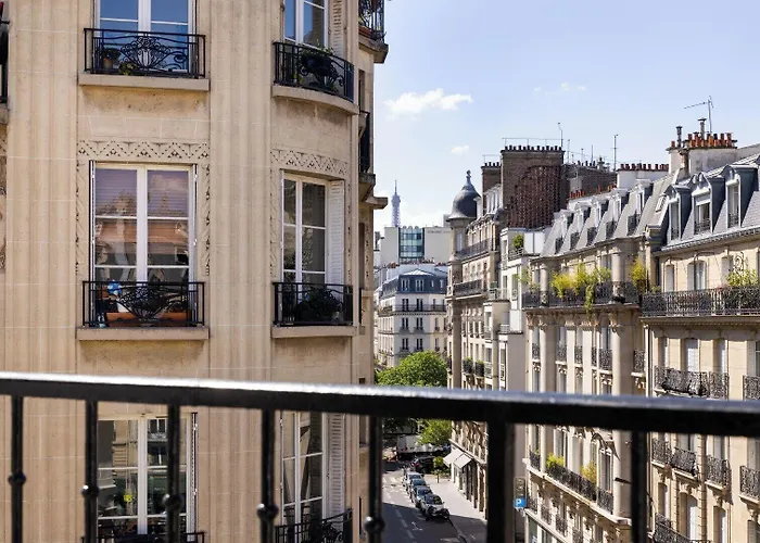 Le 46 Hotel 3*