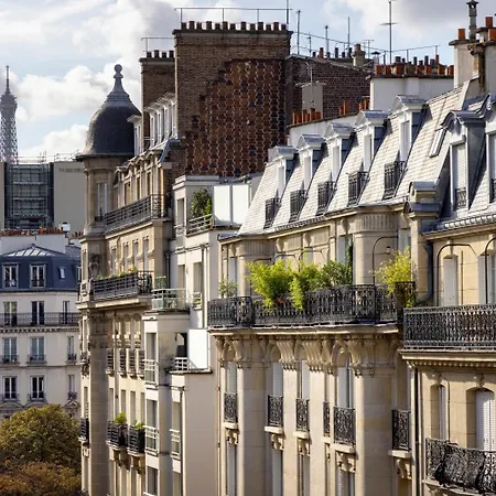 Le 46 Hotel 3*